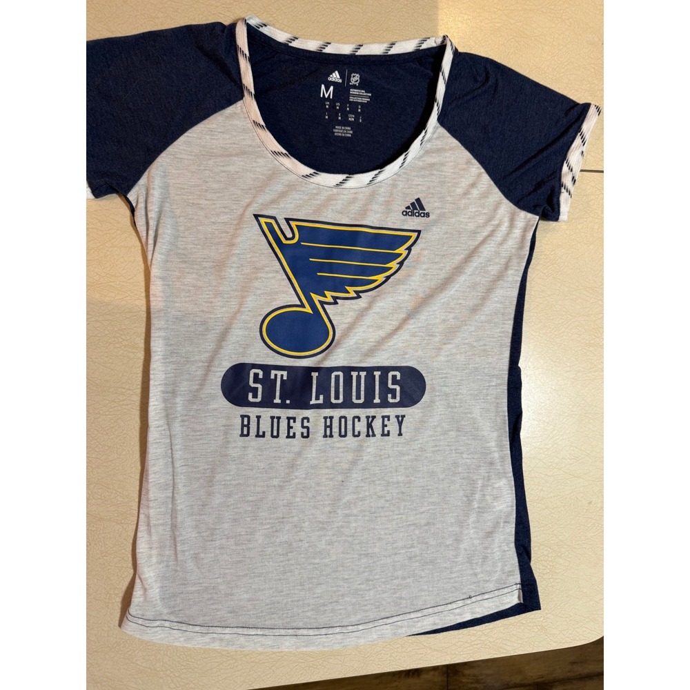 Adidas St Louis Blues NHL Hockey T-Shirt Womens Medium Gray Navy Blue Raglan